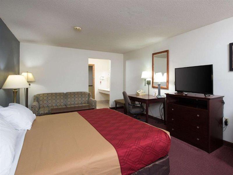 Econo Lodge Merrill Exterior foto